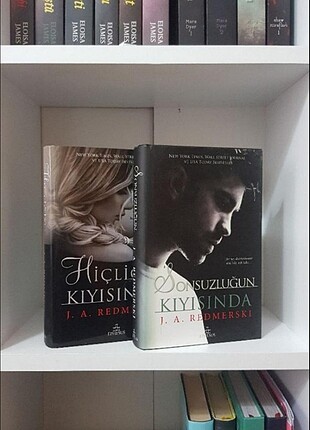 Hiçliğin Kıyısında / Sonsuzluğun Kıyısında 