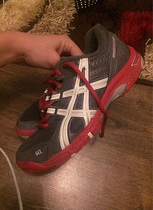 Asics spor ayakkabı