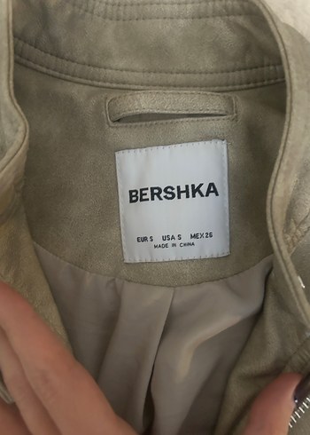 s Beden ten rengi Renk Bershka kısa deri ceket
