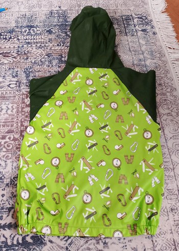 Erkek Çocuk Kapüşonlu Yeşil Yağmurluk - Görsel 7