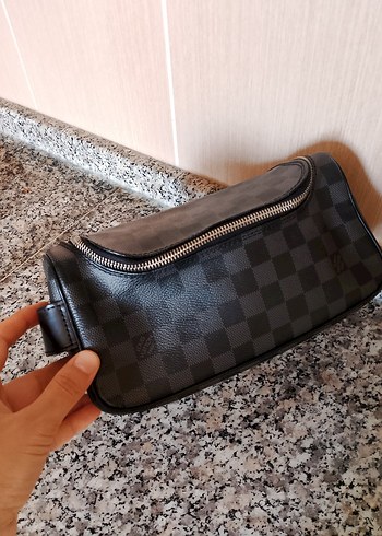  Beden siyah Renk Louis Vuitton orjinal Deri Siyah Kadın Makyaj Çantasi