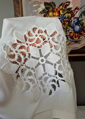Beyaz Nakışlı Bohem Masa Örtüsü - Görsel 3