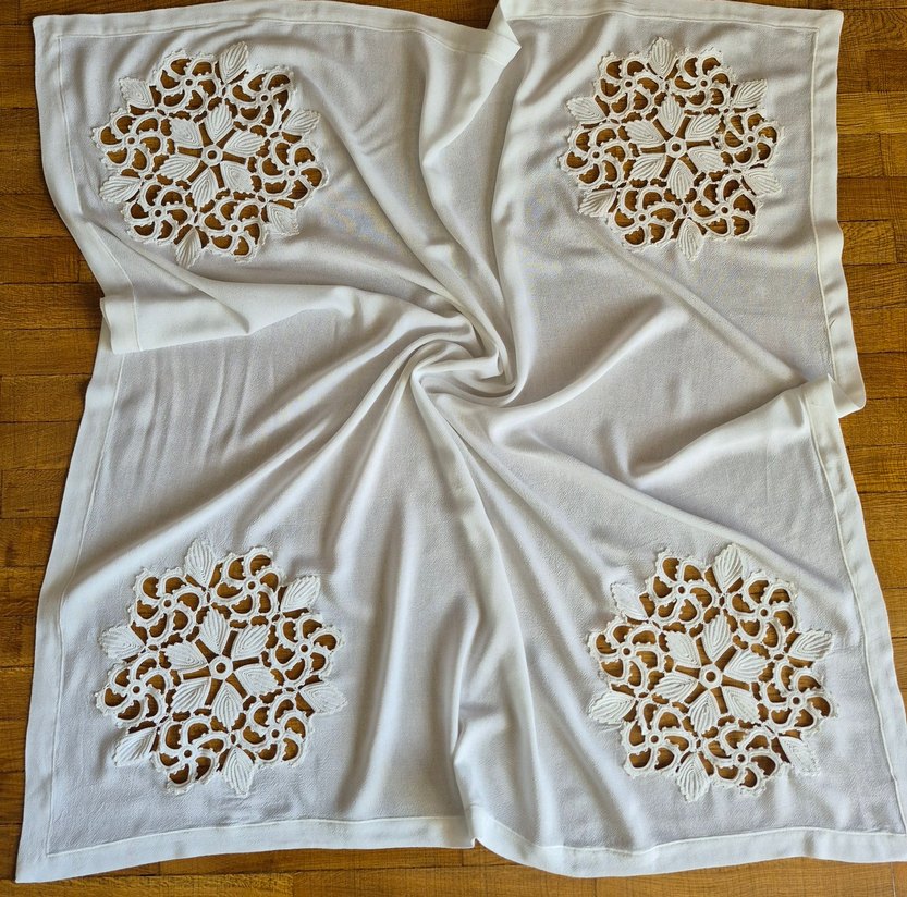 Beyaz Nakışlı Bohem Masa Örtüsü - Görsel 5