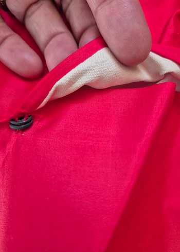 Nakışlı Kırmızı Yuvarlak Yastık Kılıfı - Görsel 5