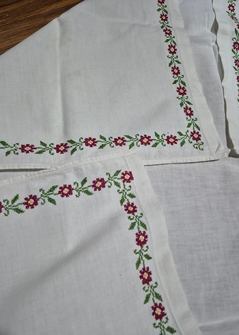 kanavice  Beyaz Masa Örtüsü - Görsel 3