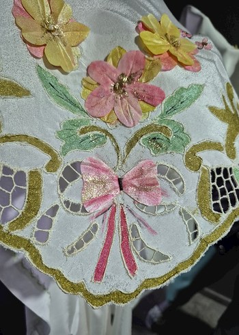 Nakışlı Vintage DELİKİŞİ ve el boyama bohça - Görsel 2