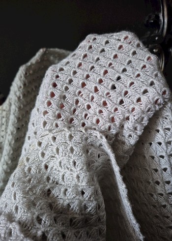 Beyaz Örgü Kadın Şal Püsküllü - Görsel 4