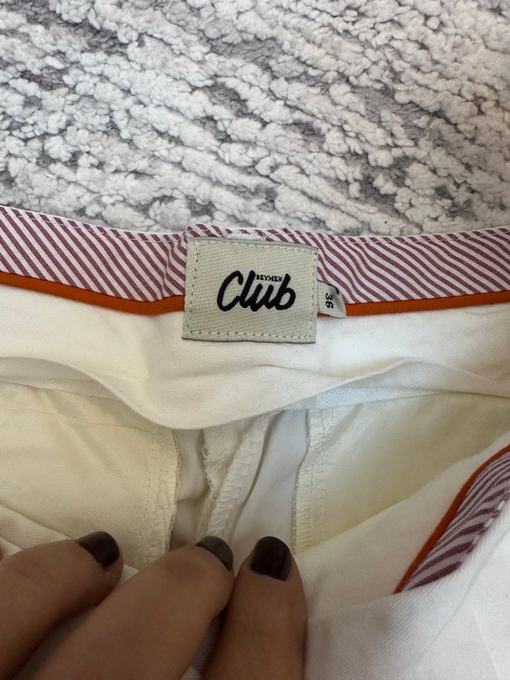 Kadın Beyaz Pamuklu Bermuda Şort - Görsel 2