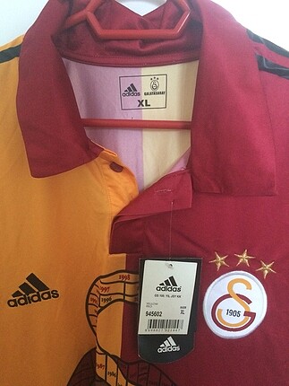 xl Beden kırmızı Renk Galatasaray 100.yıl forması