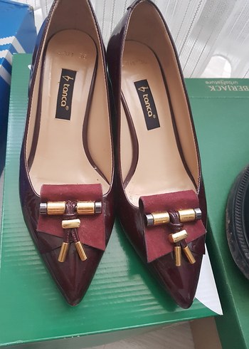 Bordo Tokalı Parlak Kadın Stiletto
