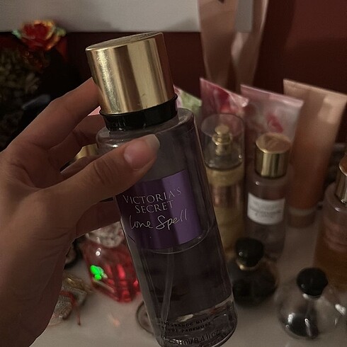 Victoria?s secret vücut spreyi love spell