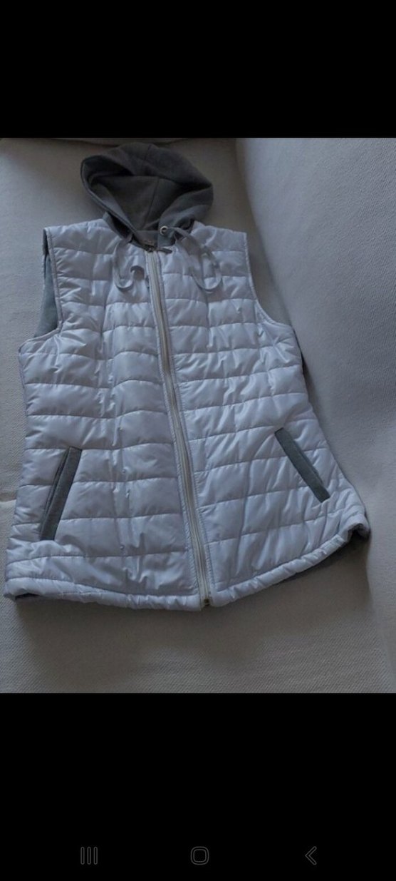 Kapüşonlu Fermuarlı Kadın Beyaz Yelek - Görsel 4