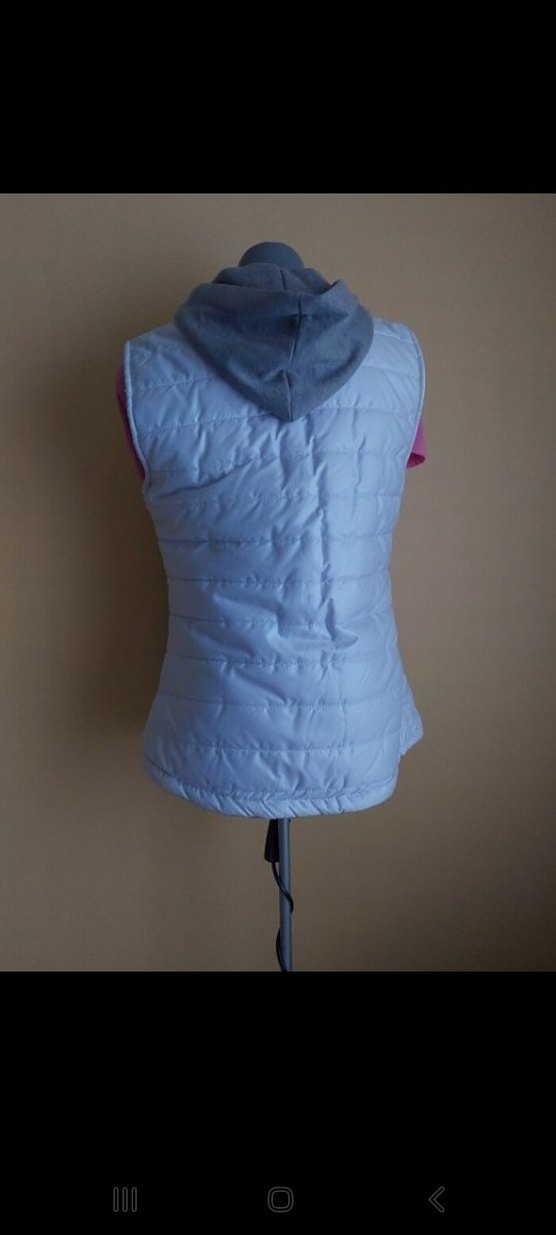 Kapüşonlu Fermuarlı Kadın Beyaz Yelek - Görsel 3