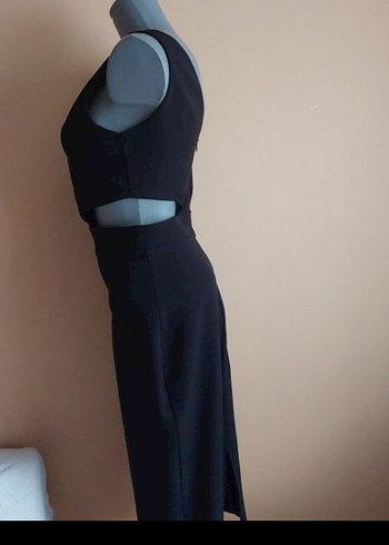 Siyah V Yaka Midi Elbise - Görsel 4