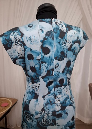 Mavi Çiçek Desenli Salaş elbise - Görsel 8