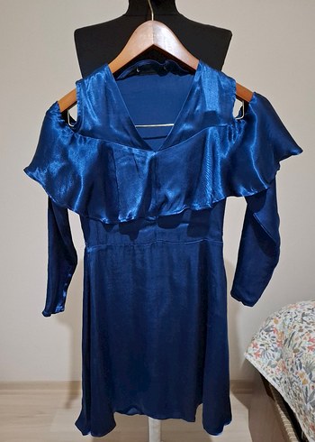 Mavi V Yakalı Saten elbise - Görsel 5