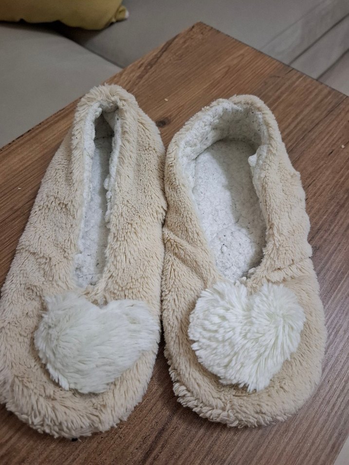 Bej Kız Çocuk Kürklü Sıcak Ev Terliği - Görsel 5