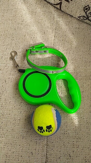 Köpek tasması+ gezdirme tasmas +oyun topuı. 