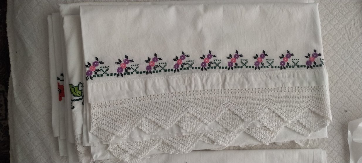 Nakışlı Beyaz Yastık Kılıfı etek ikili - Görsel 2