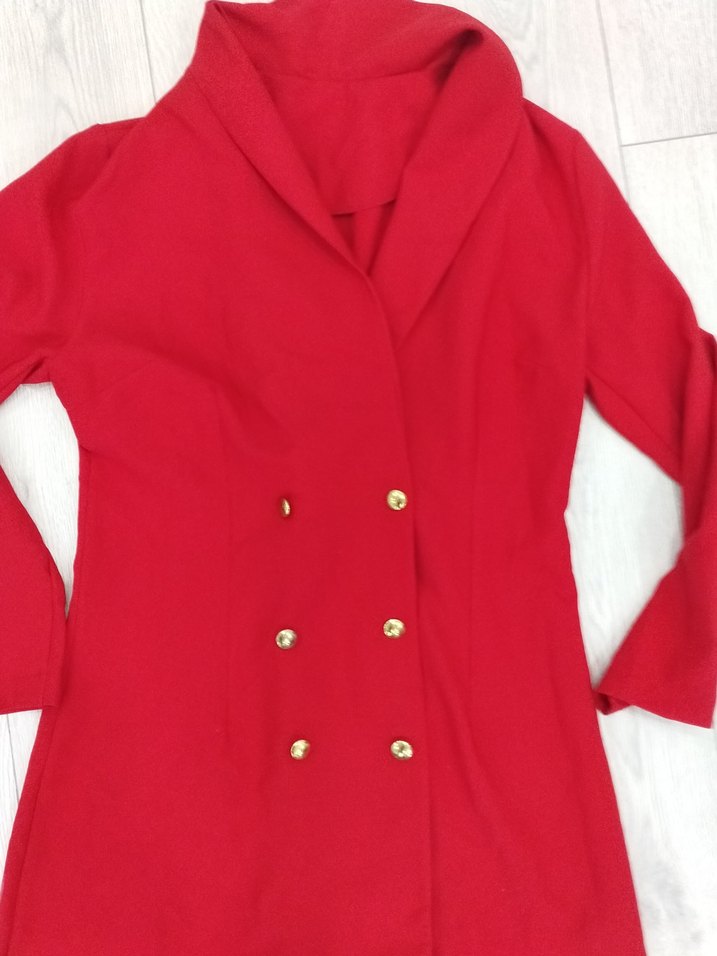 Düğmeli Kırmızı Uzun Kadın Kaban - Görsel 3