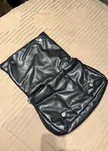 Bershka Bershka Omuz Çantası Kadın Siyah Deri Zincir Detaylı