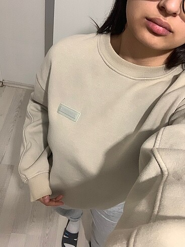 oversize sweatshirt