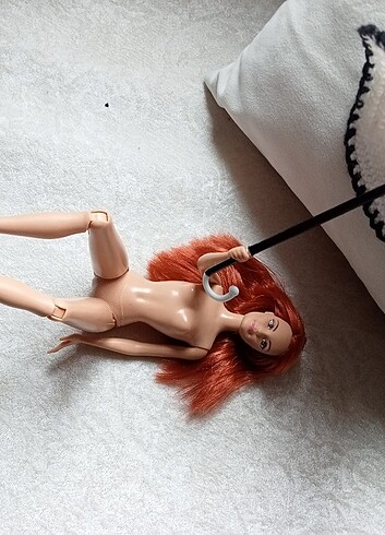 Barbie Kızıl saçlı dizleri eklemli sonsuz hareket Barbie