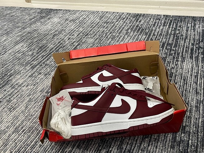nike dunk bordo