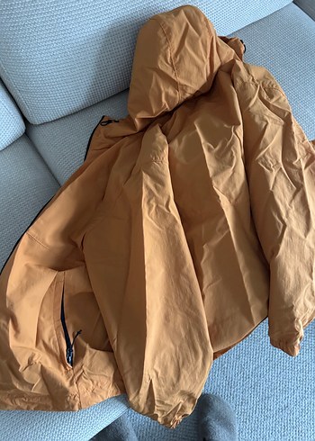 Turuncu Kapüşonlu Erkek Yağmurluk - Görsel 4