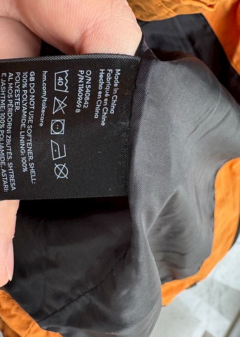 Turuncu Kapüşonlu Erkek Yağmurluk - Görsel 5