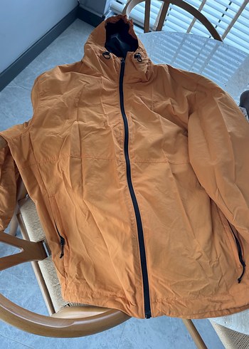 Turuncu Kapüşonlu Erkek Yağmurluk - Görsel 9