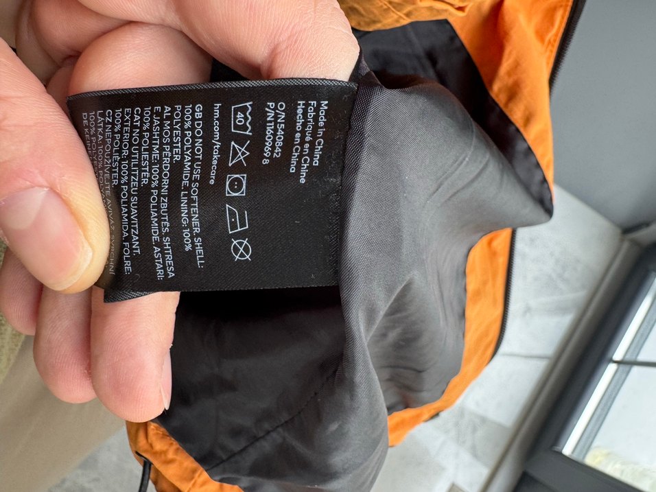 Turuncu Kapüşonlu Erkek Yağmurluk - Görsel 5