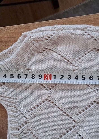 Nakışlı Kısa Örgü crop süveter - Görsel 4