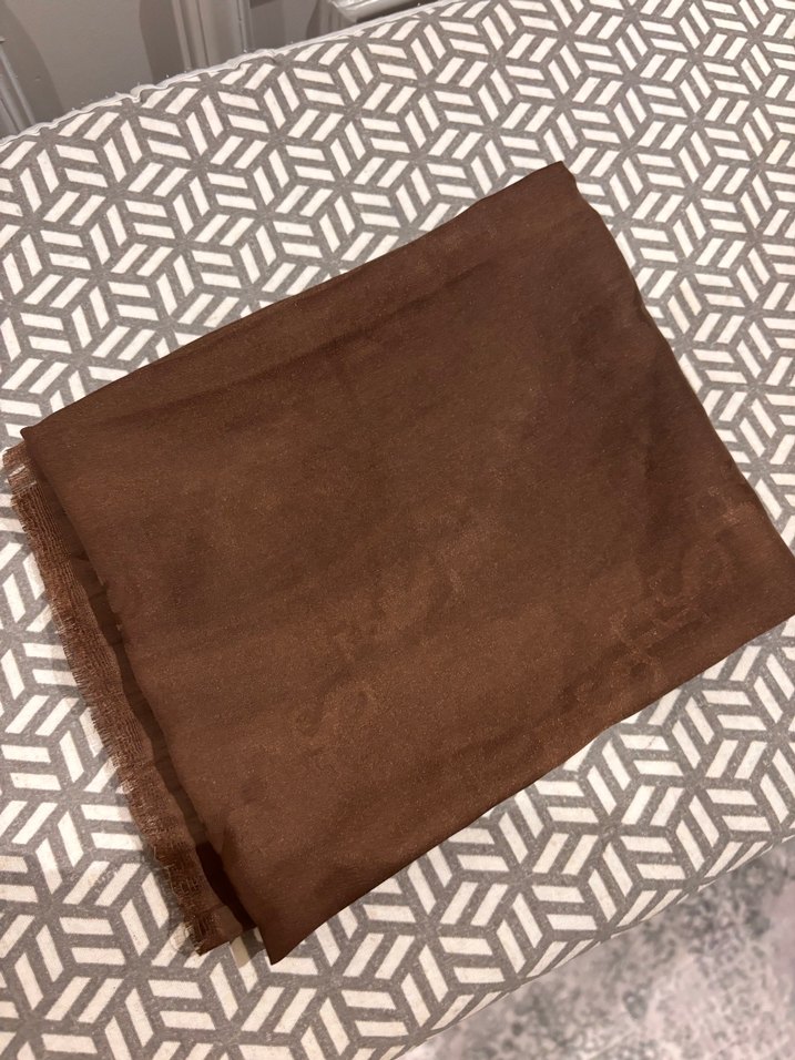 Kahverengi İpek Görünümlü Kadın Şal - Görsel 2