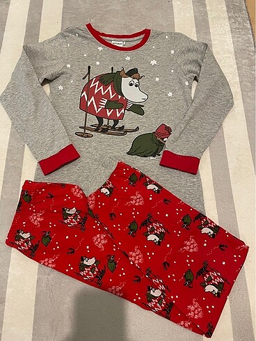 9 Yaş Beden Moomin Pijama Takımı Unisex 9-10 yaş