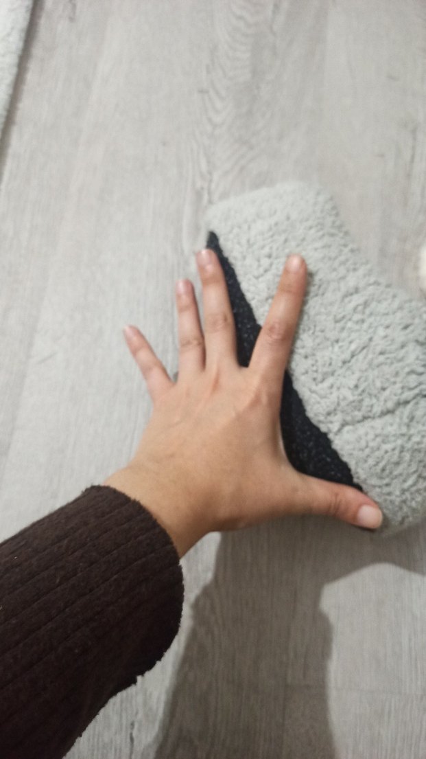 Kız Çocuk Gri Kürklü Tavşan Desenli Ev Terliği - Görsel 4