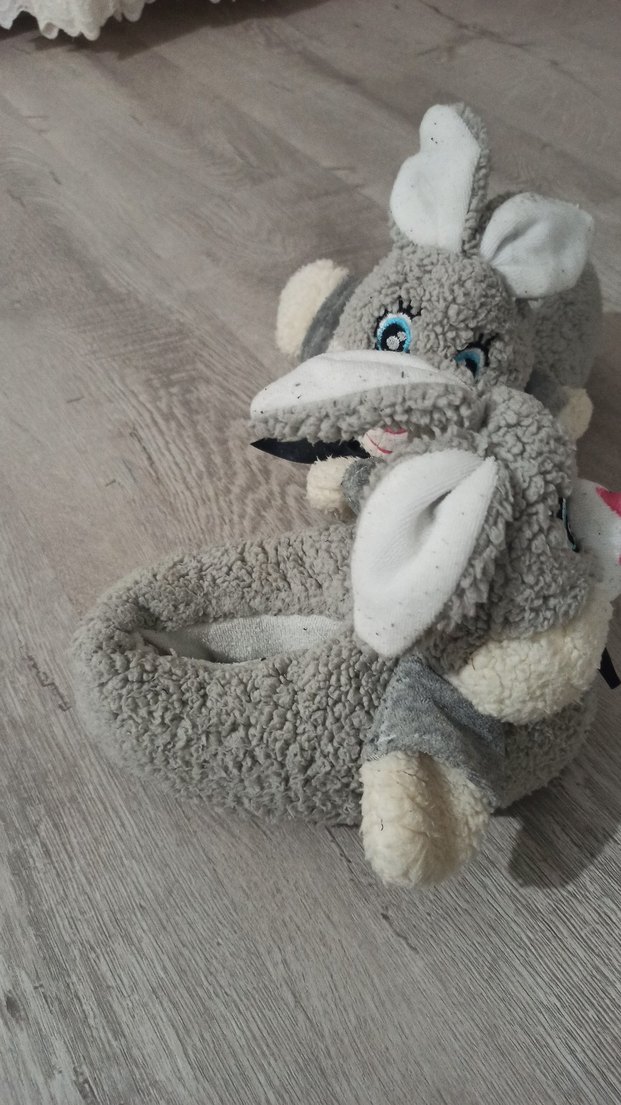 Kız Çocuk Gri Kürklü Tavşan Desenli Ev Terliği - Görsel 2