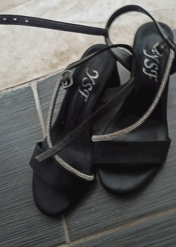 Siyah taşlı  Tokalı Dolgu Topuklu Ayakkabı - Görsel 3