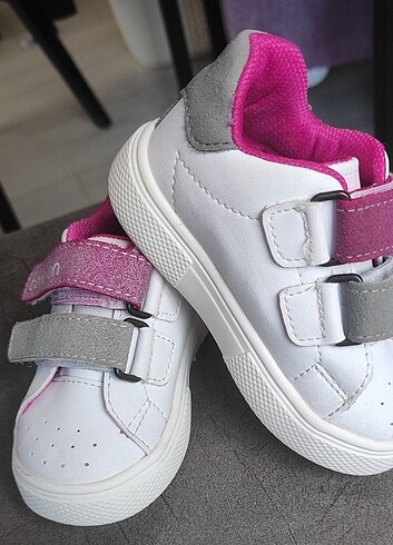 BENETTON Kız bebek spor ayakkabı