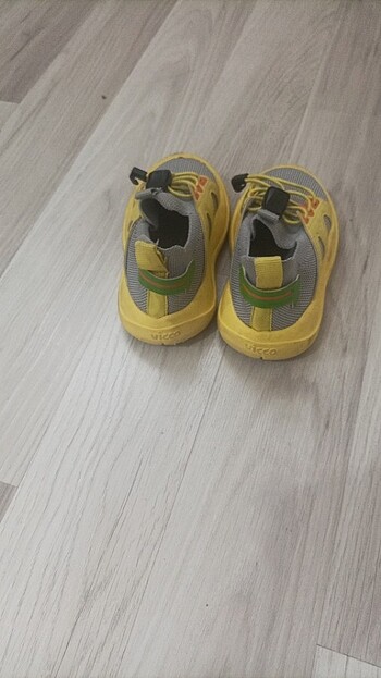23 Beden sarı Renk Vicco ayakkabı