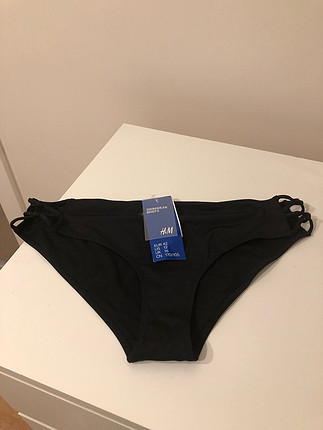 H&M bikini altı..