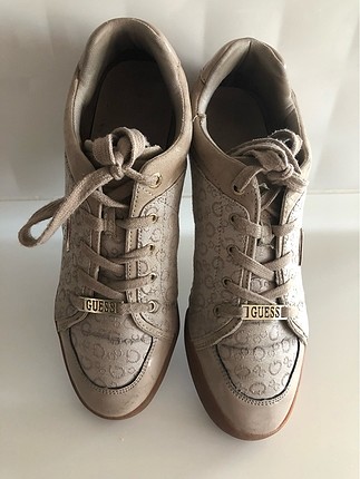 Orijinal guess sneakers..