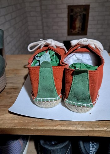 YARGICI 38 NUMARA ETİKETLİ AYAKABI - Görsel 5