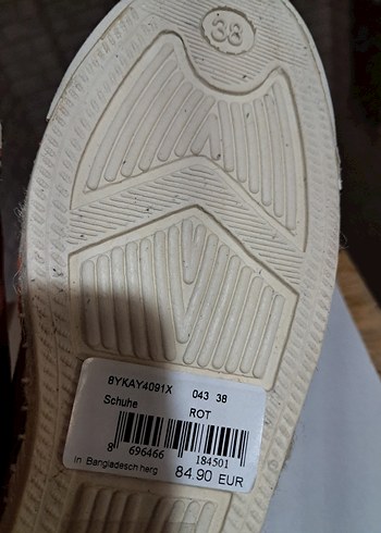 YARGICI 38 NUMARA ETİKETLİ AYAKABI - Görsel 7