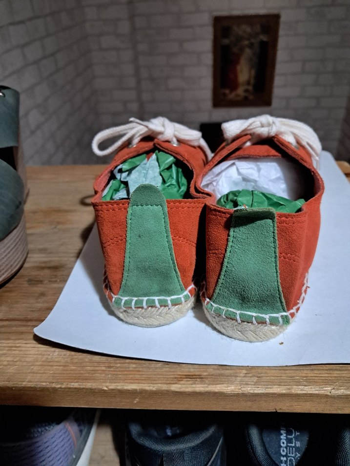 YARGICI 38 NUMARA ETİKETLİ AYAKABI - Görsel 5