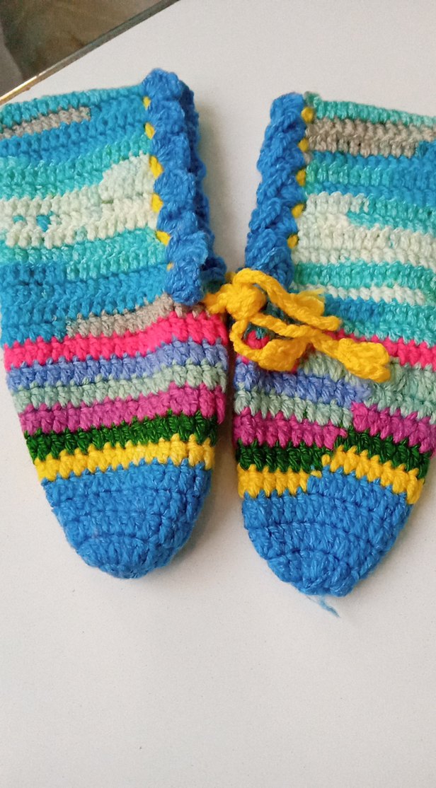 Renkli Örgü Kadın Terlik - Görsel 3