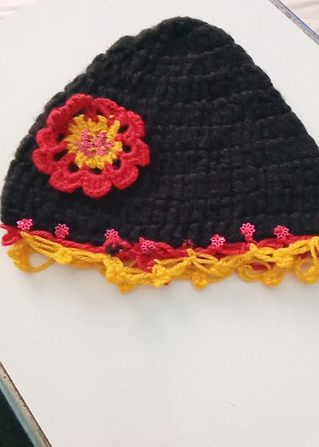 Renkli Çiçek Detaylı Örgü Kadın Bere - Görsel 3