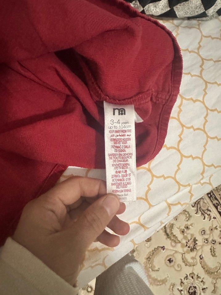 Kız Çocuk Kırmızı kadife Düğmeli Elbise - Görsel 3