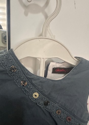 Kız Çocuk Kot Elbise Nakışlı ve Fırfırlı - Görsel 2