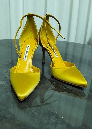 Sarı İpek Stiletto Topuklu Kadın Ayakkabı